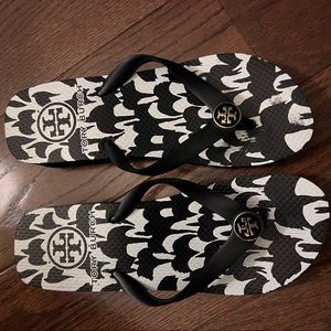 Tory Burch platform flip flop, size 7